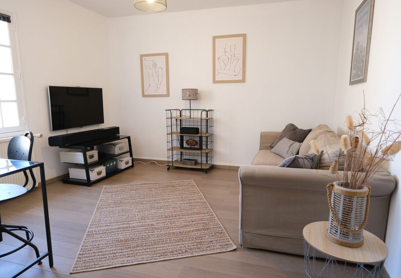 Villa in Saint-Chamas - Holiday rental with pool SAINT CHAMAS LS7-440.