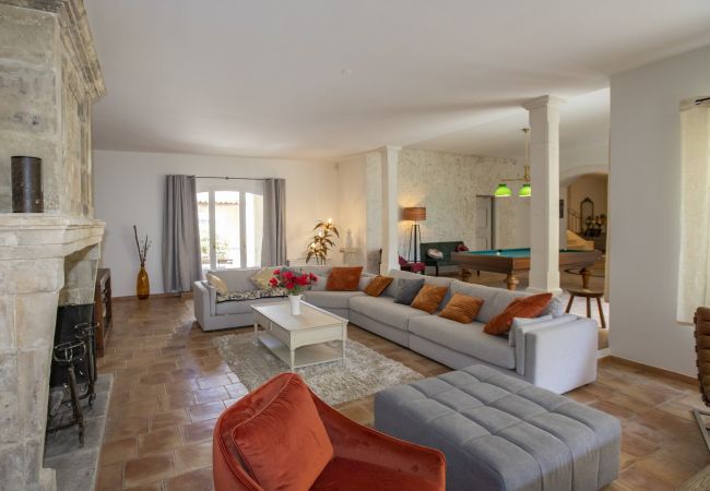 Country house in Mouriès - Vacation rental house with pool MOURIES LS1-394 Country house in Mouriès - Vacation rental house with pool MOURIES LS1-394