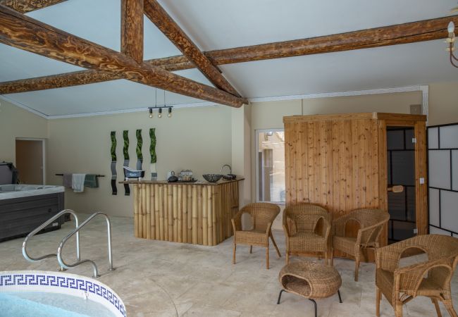 Country house in Mouriès - Vacation rental house with pool MOURIES LS1-394 Country house in Mouriès - Vacation rental house with pool MOURIES LS1-394