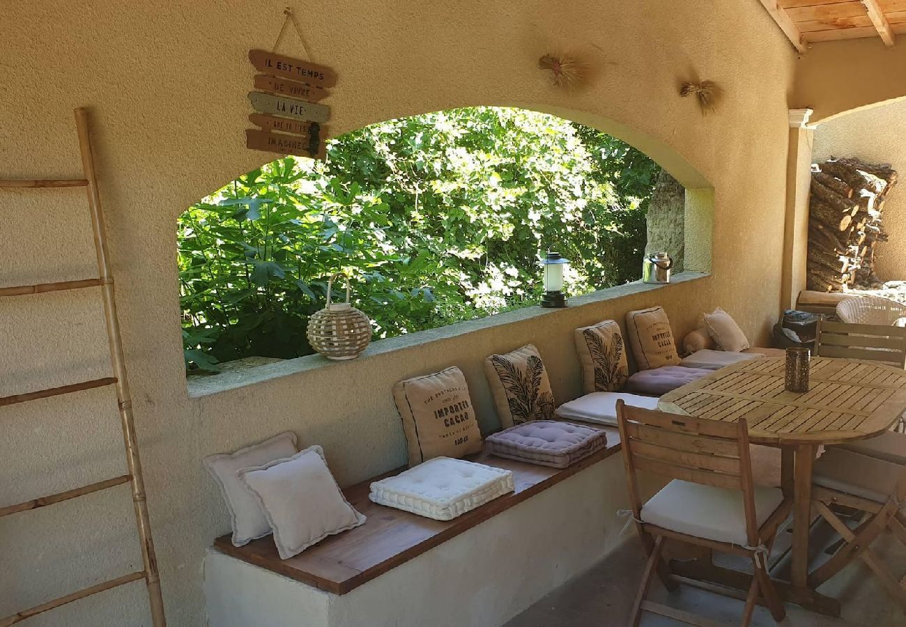 Villa in Le Beaucet - Vacation rental house with pool ALTHEN LES PALUDS  LS6-71