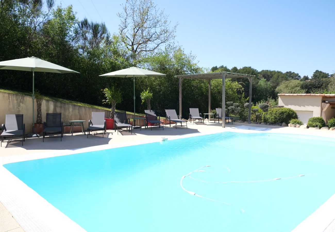 Villa in Puget - Vacation rental house with pool PUGET LS2-442