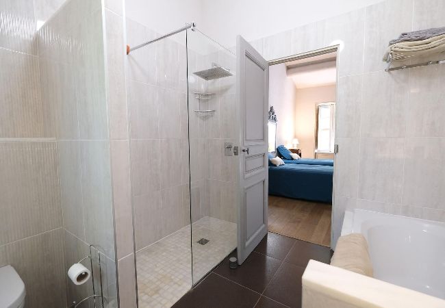 Villa in Cavaillon - Vacation rental house with pool CAVAILLON LS2-445 Villa in Cavaillon - Vacation rental house with pool CAVAILLON LS2-445