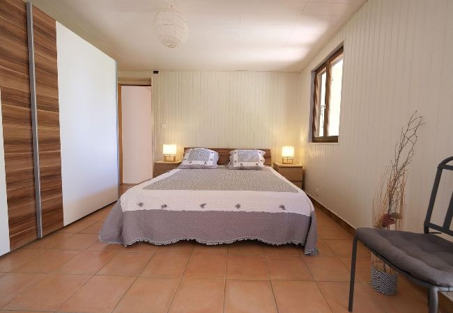 Villa in Saint-Saturnin-lès-Apt - Holiday rental SAINT SATURNIN LES APT LS2-444  Villa in Saint-Saturnin-lès-Apt - Holiday rental SAINT SATURNIN LES APT LS2-444