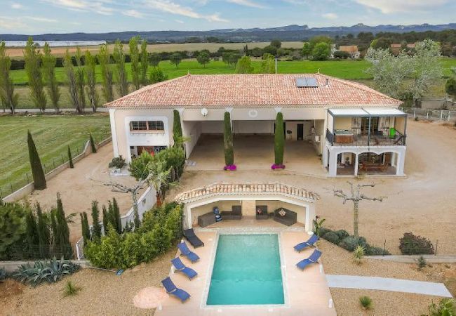 House in Arles - Vacation rental house with pool MOULES LS3-299 House in Arles - Vacation rental house with pool MOULES LS3-299
