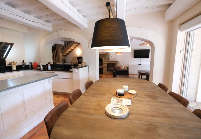 Villa in Tarascon - Villa with heated pool and tennis Fontvieille LS1-448 Villa in Tarascon - Villa with heated pool and tennis Fontvieille LS1-448