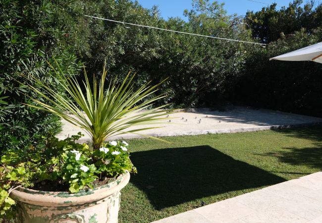 Villa in Tarascon - Villa with heated pool and tennis Fontvieille LS1-448 Villa in Tarascon - Villa with heated pool and tennis Fontvieille LS1-448