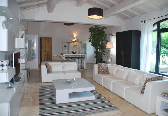 Villa in Maussane-les-Alpilles - Holiday rental with pool MAUSSANE LS1-226 Villa in Maussane-les-Alpilles - Holiday rental with pool MAUSSANE LS1-226