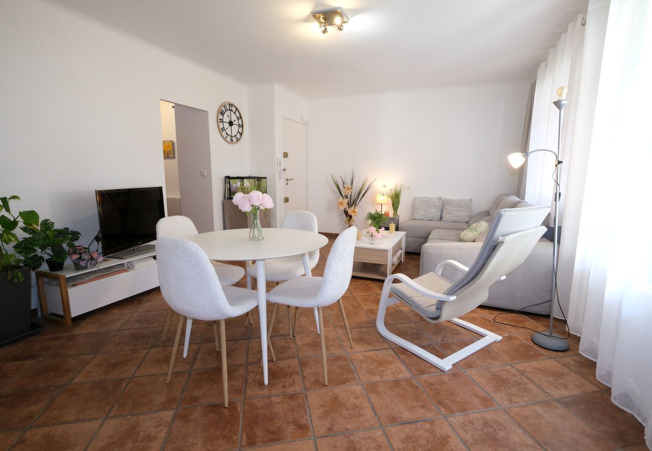 Apartment in Aix-en-Provence - LS7-453 - Gaudina 