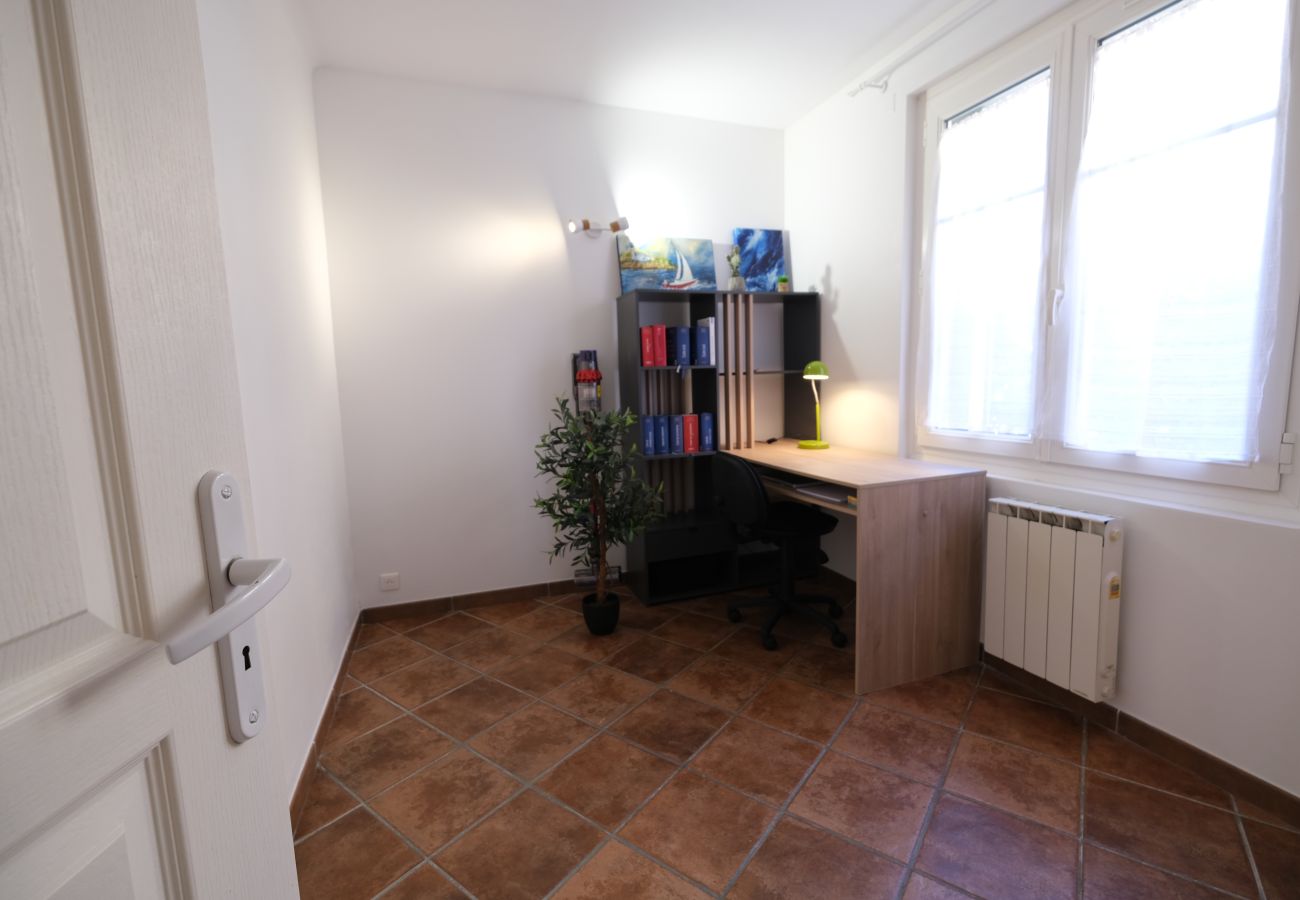 Apartment in Aix-en-Provence - LS7-453 - Gaudina 