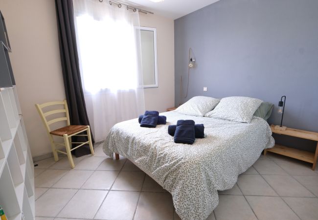 House in Mouriès - Air-conditioned house with pool Mouries Alpilles 4 pax House in Mouriès - Air-conditioned house with pool Mouries Alpilles 4 pax