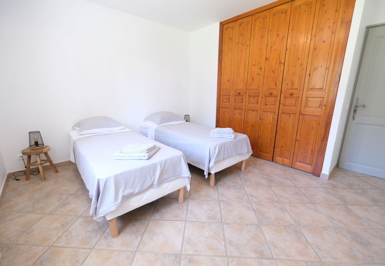 Villa in Saint Remy de Provence - Villa overlooking the Alpilles Saint Remy de Provence LS1-454 