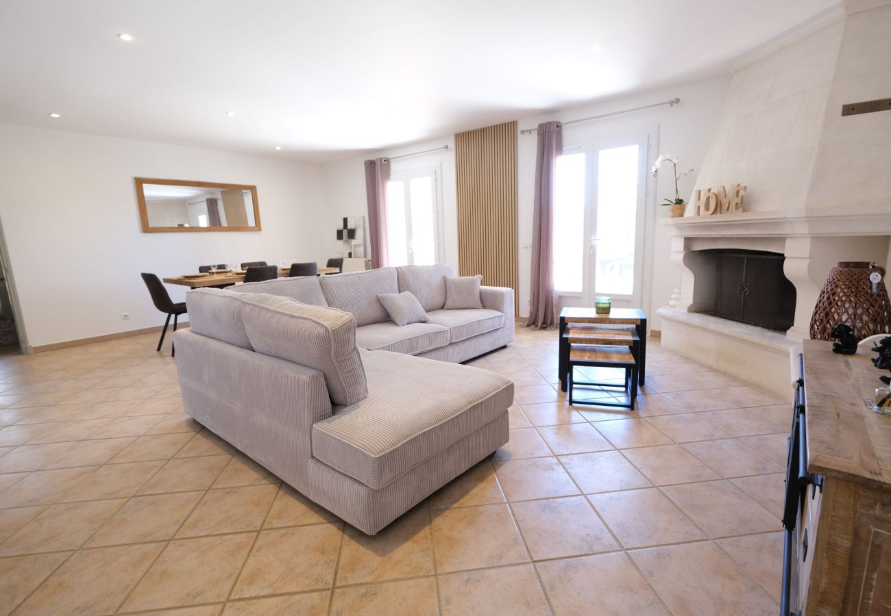 Villa in Saint Remy de Provence - Villa overlooking the Alpilles Saint Remy de Provence LS1-454 