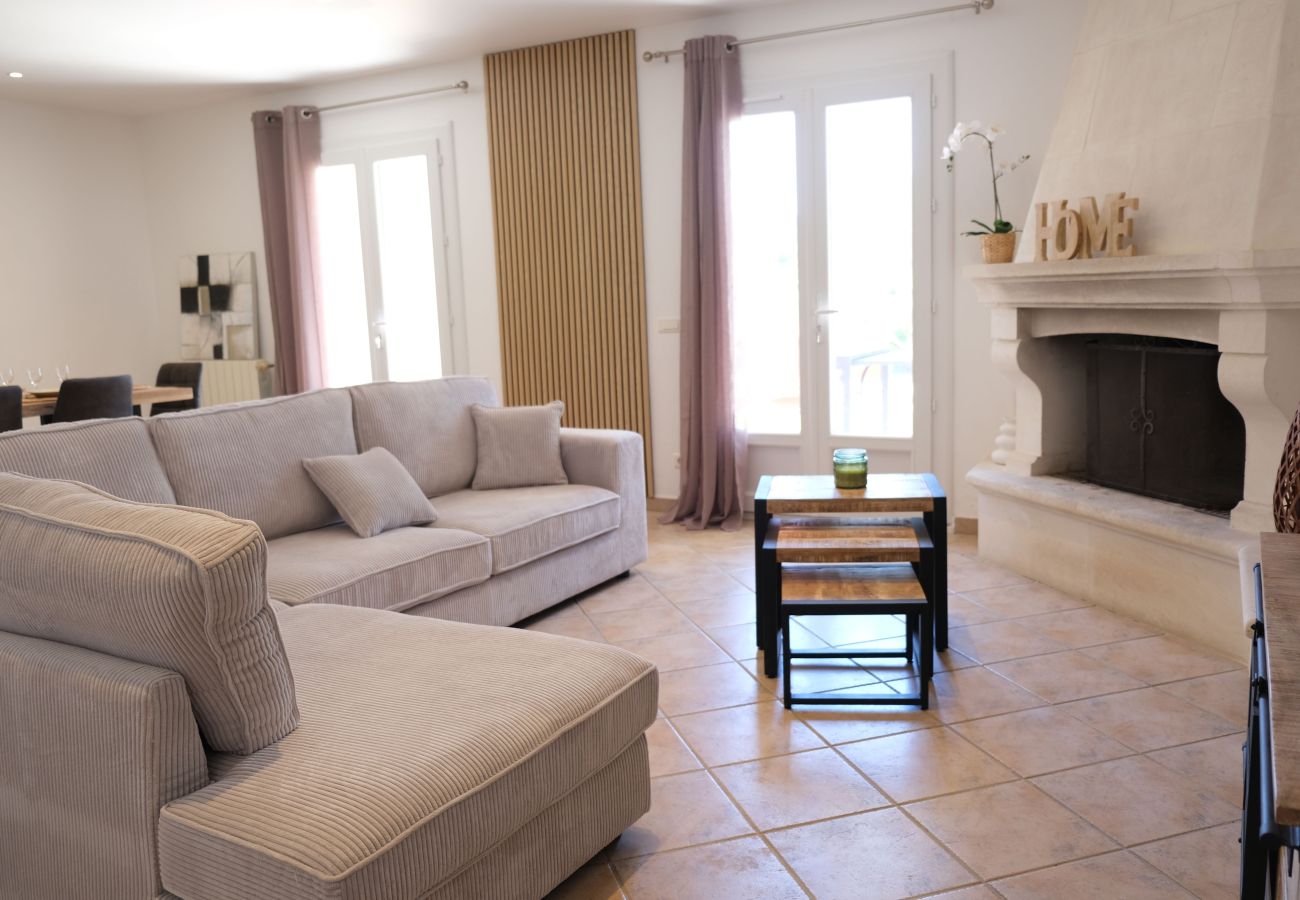Villa in Saint Remy de Provence - Villa overlooking the Alpilles Saint Remy de Provence LS1-454 
