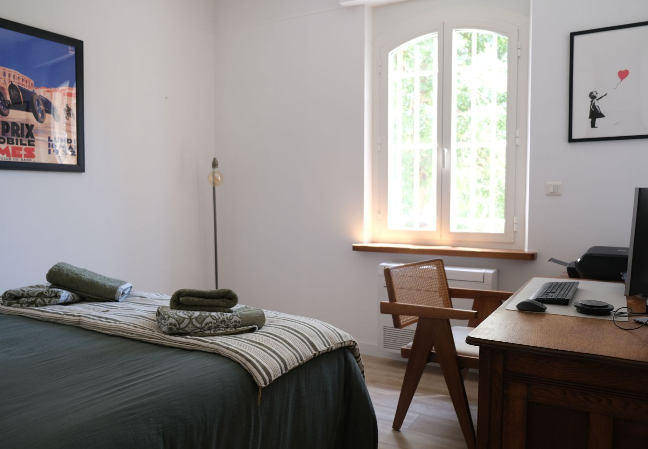 Villa in Mouriès - Villa air-conditioning heated pool Alpilles view Mouries