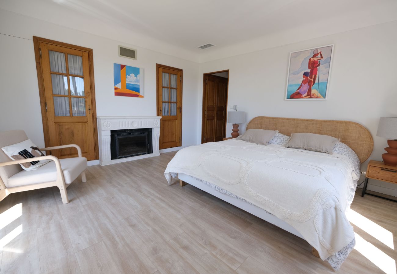 Villa in Mouriès - Villa air-conditioning heated pool Alpilles view Mouries