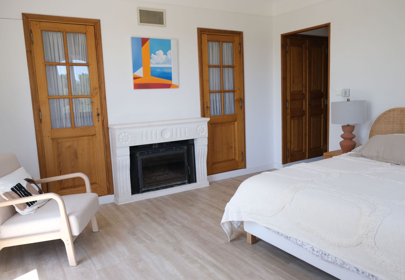 Villa in Mouriès - Villa air-conditioning heated pool Alpilles view Mouries