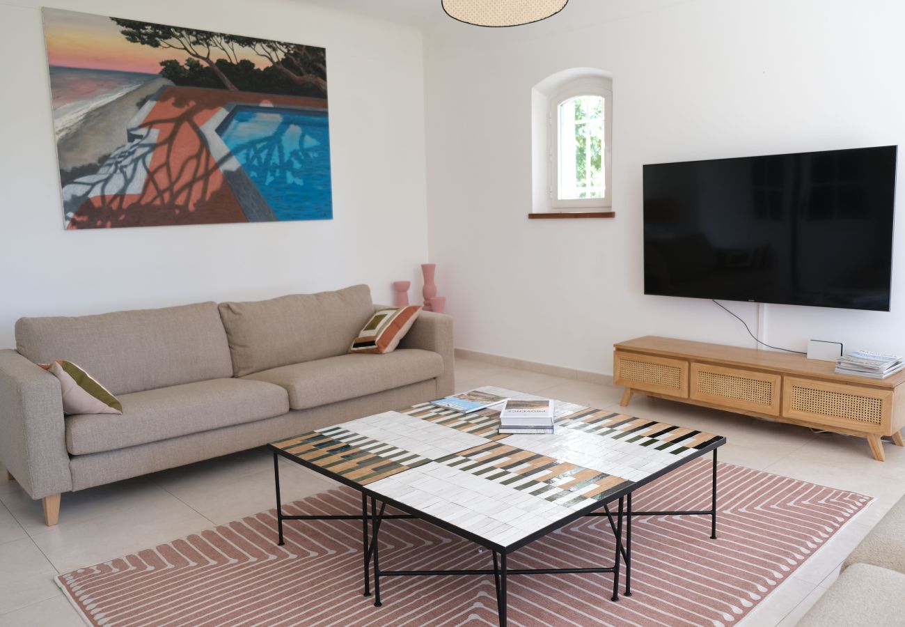 Villa in Mouriès - Villa air-conditioning heated pool Alpilles view Mouries