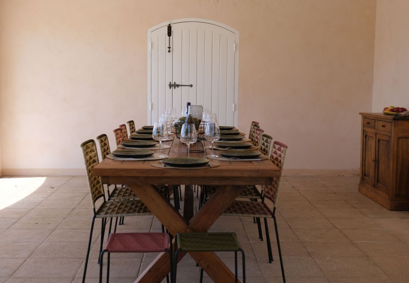 Villa in Mouriès - Villa air-conditioning heated pool Alpilles view Mouries