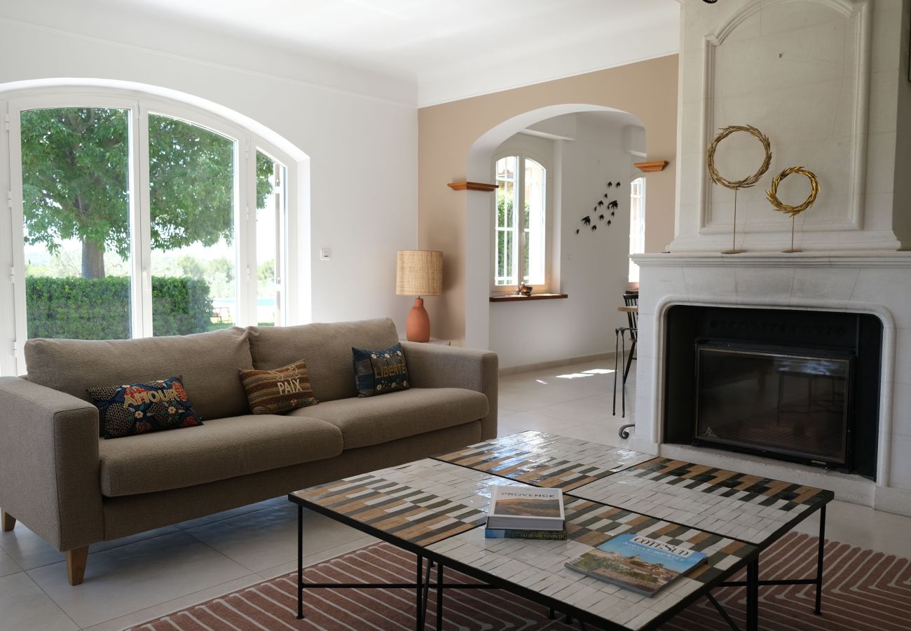 Villa in Mouriès - Villa air-conditioning heated pool Alpilles view Mouries