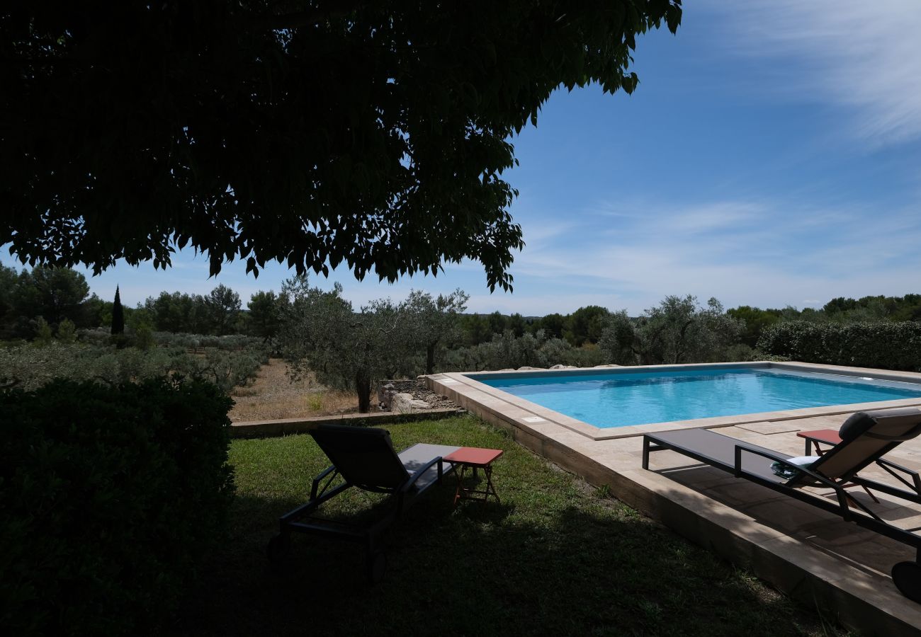Villa in Mouriès - Villa air-conditioning heated pool Alpilles view Mouries