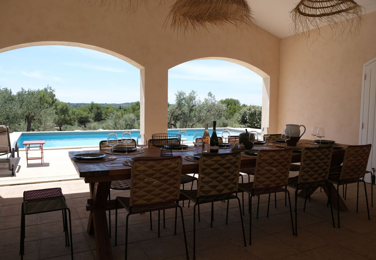 Villa in Mouriès - Villa air-conditioning heated pool Alpilles view Mouries