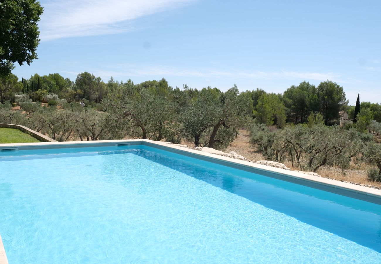 Villa in Mouriès - Villa air-conditioning heated pool Alpilles view Mouries
