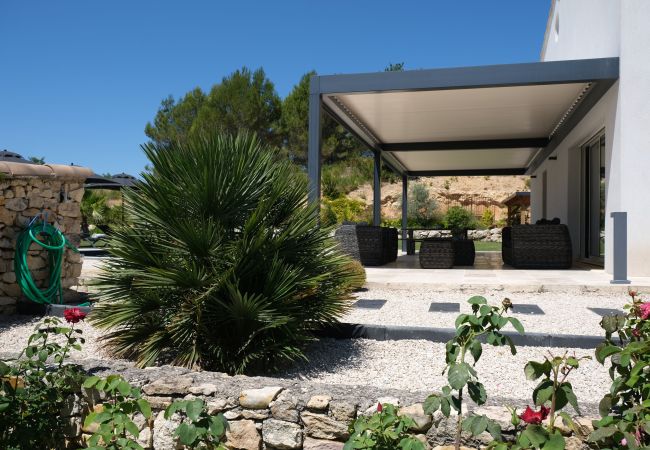 Villa in Saint-Cannat - Luxury air-conditioned villa pool views Aix-en-Provence Villa in Saint-Cannat - Luxury air-conditioned villa pool views Aix-en-Provence