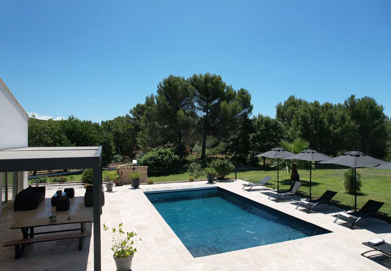 Holiday rental SAINT CANNAT villa with private pool for rent