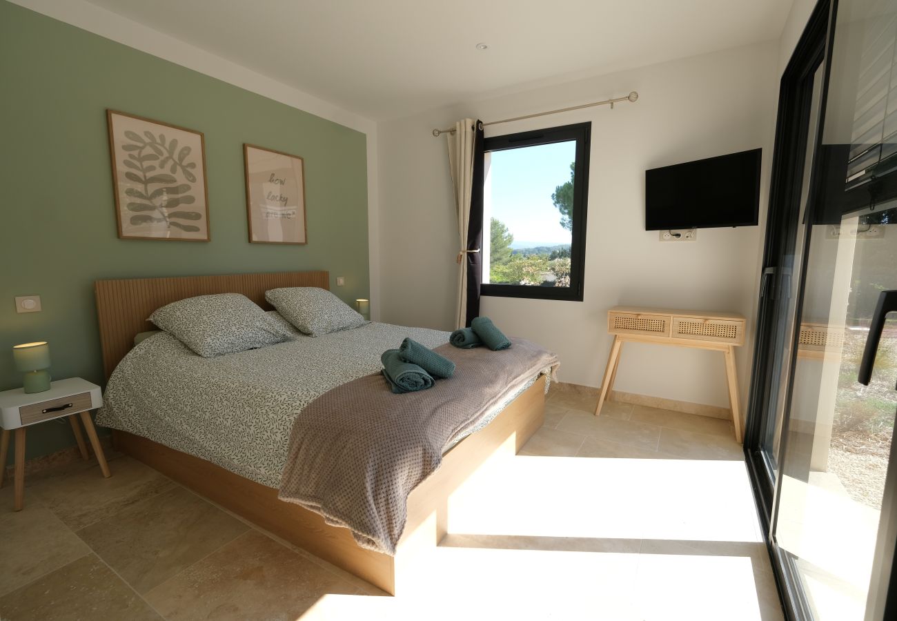 Villa in Pernes les Fontaines - Villa with heated pool and Ventoux View in Pernes