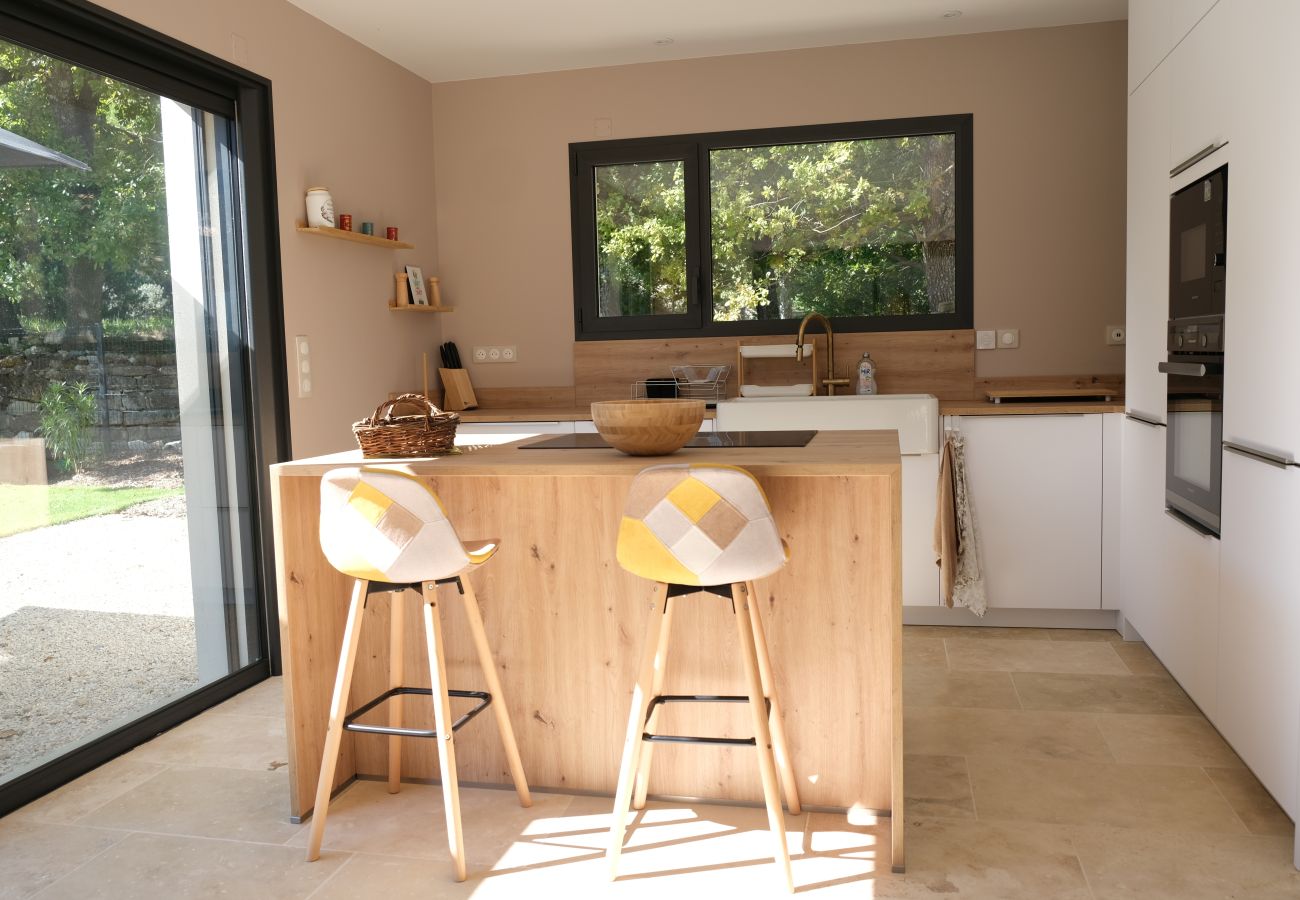 Villa in Pernes les Fontaines - Villa with heated pool and Ventoux View in Pernes
