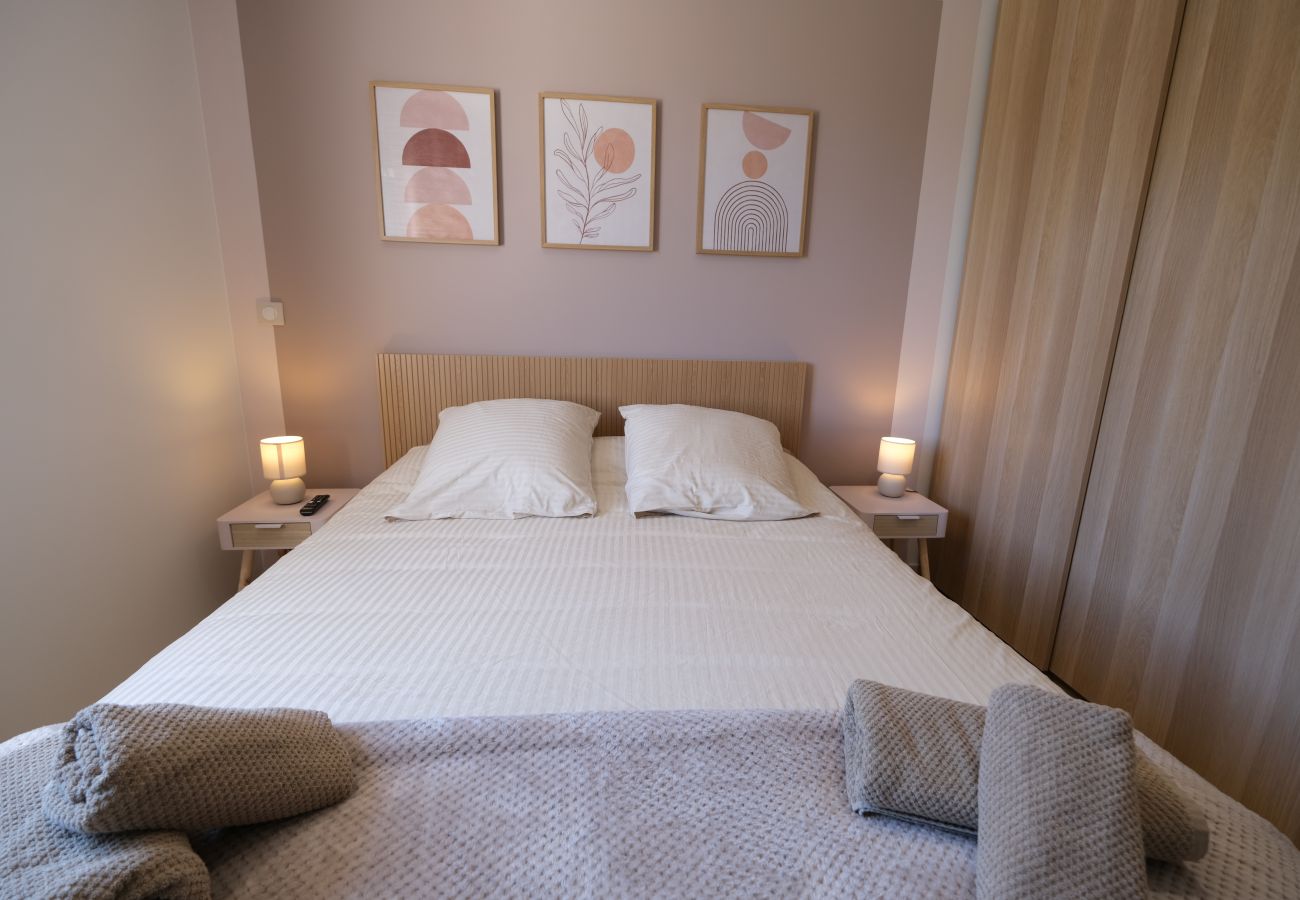 Villa in Pernes les Fontaines - Villa with heated pool and Ventoux View in Pernes