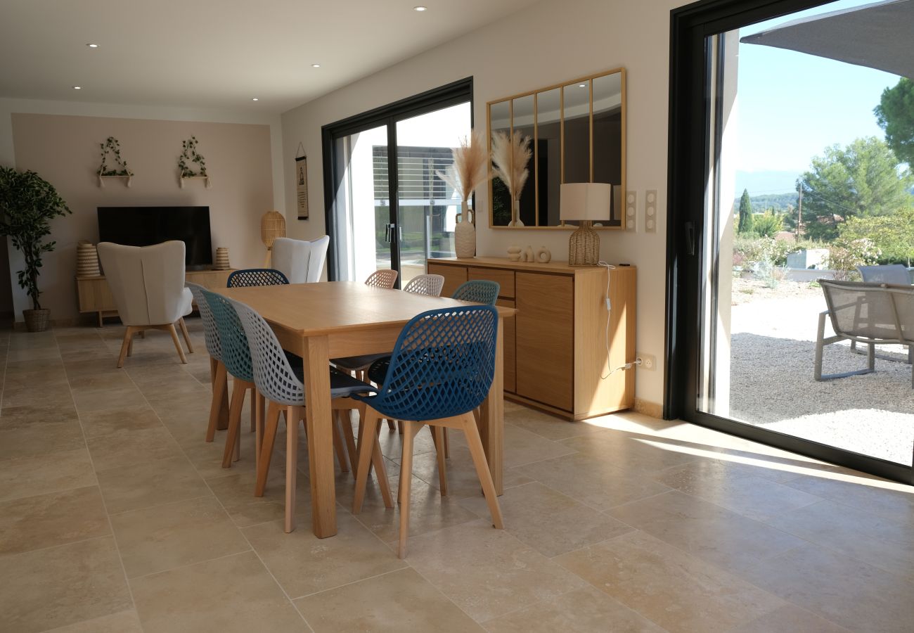 Villa in Pernes les Fontaines - Villa with heated pool and Ventoux View in Pernes