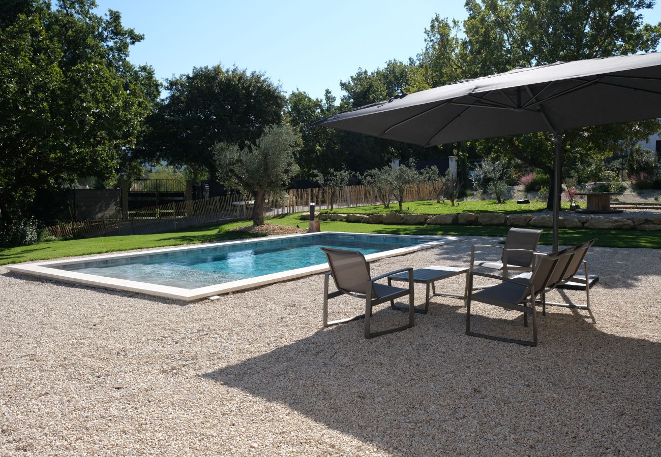 Villa in Pernes les Fontaines - Villa with heated pool and Ventoux View in Pernes