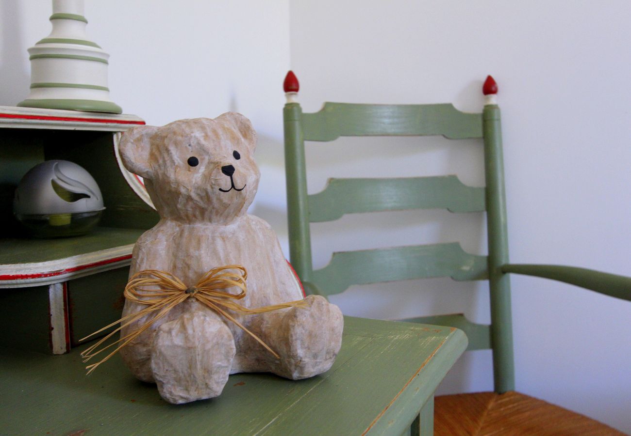 Villa in L´Isle sur la Sorgue - Luxury Farm Jacuzzi, Heated pool in L'Isle sur la Sorgue