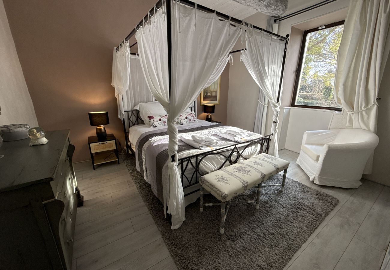 Holiday rental in L'Isle sur la Sorgue, Provençal mas 6 bedrooms