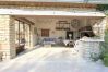 Villa in L´Isle sur la Sorgue - Luxury Farm Jacuzzi, Heated pool in L'Isle sur la Sorgue