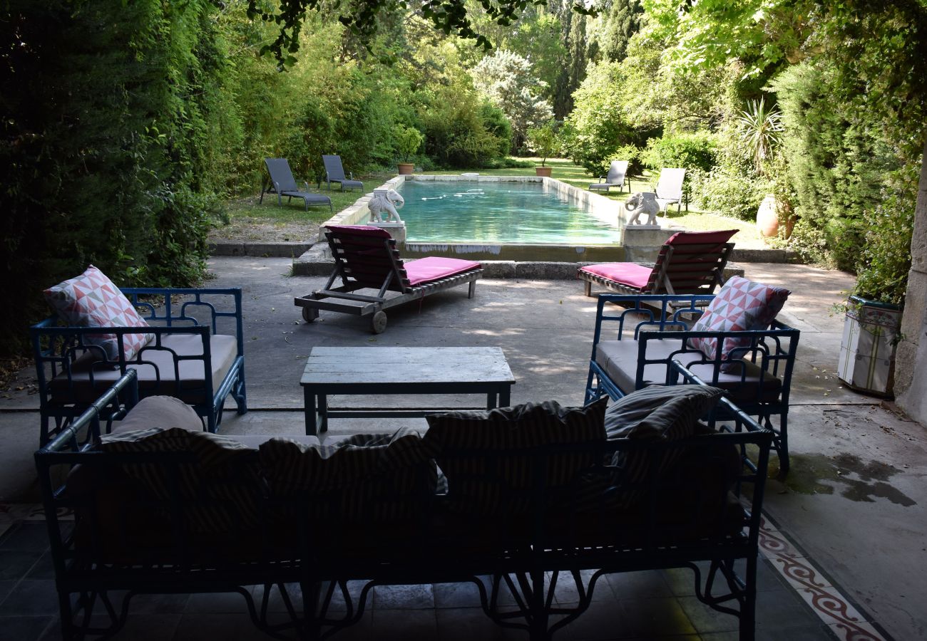SAINT-RÉMY-DE-PROVENCE holiday rental to rent pool