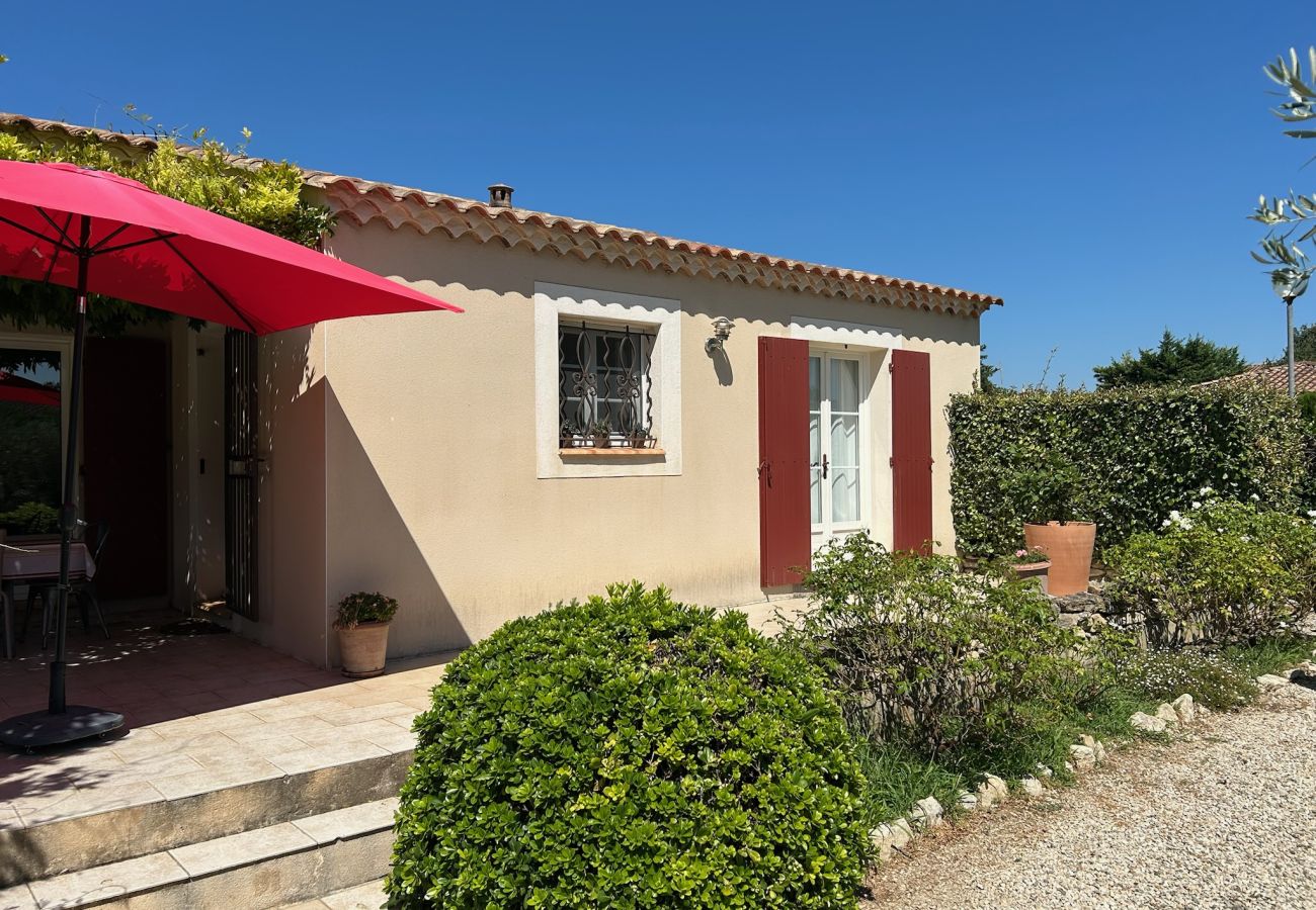 House in Mouriès - Air-conditioned villa with pool Mouriès Alpilles sleeps 8
