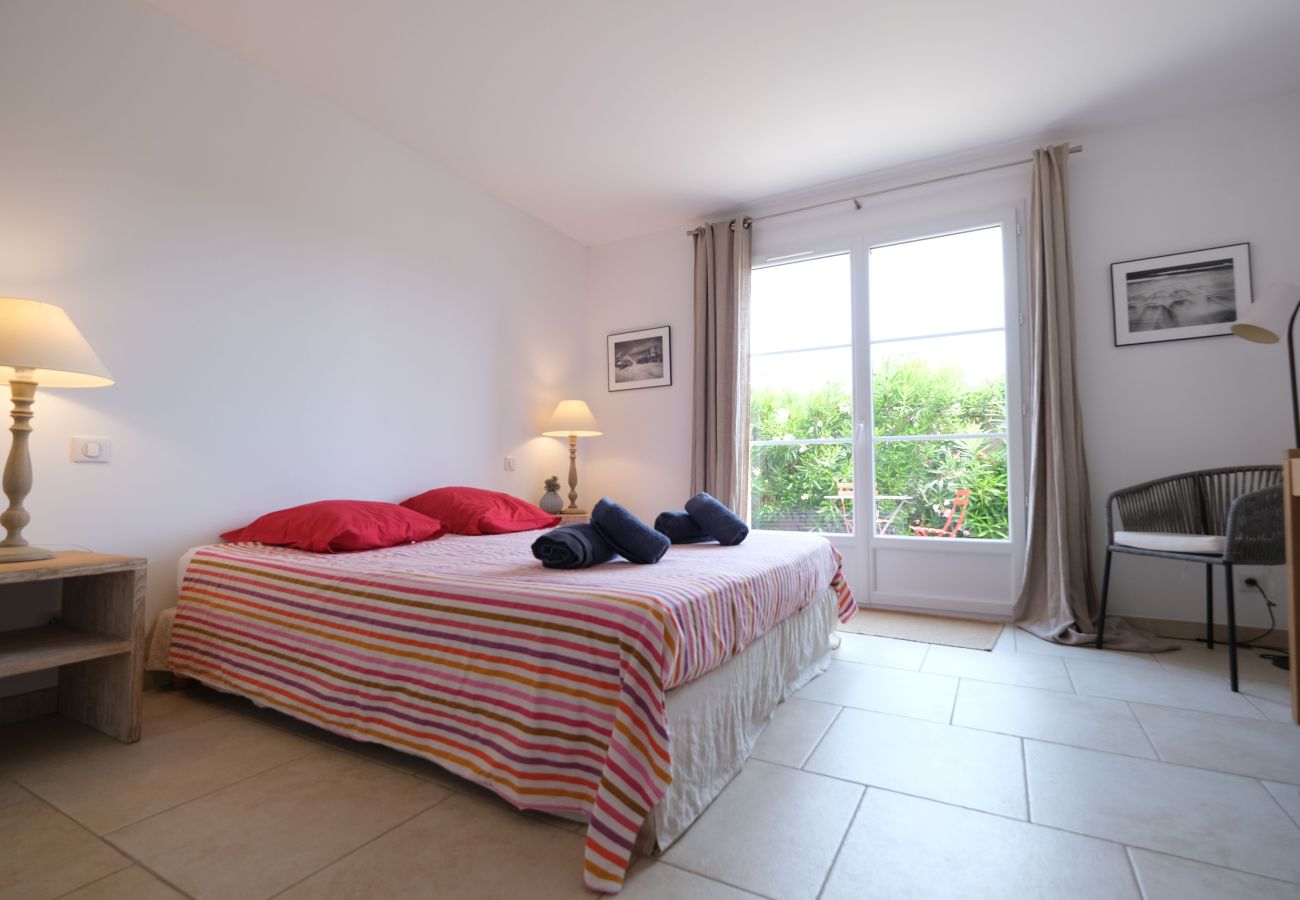 House in Mouriès - Air-conditioned villa with pool Mouriès Alpilles sleeps 8