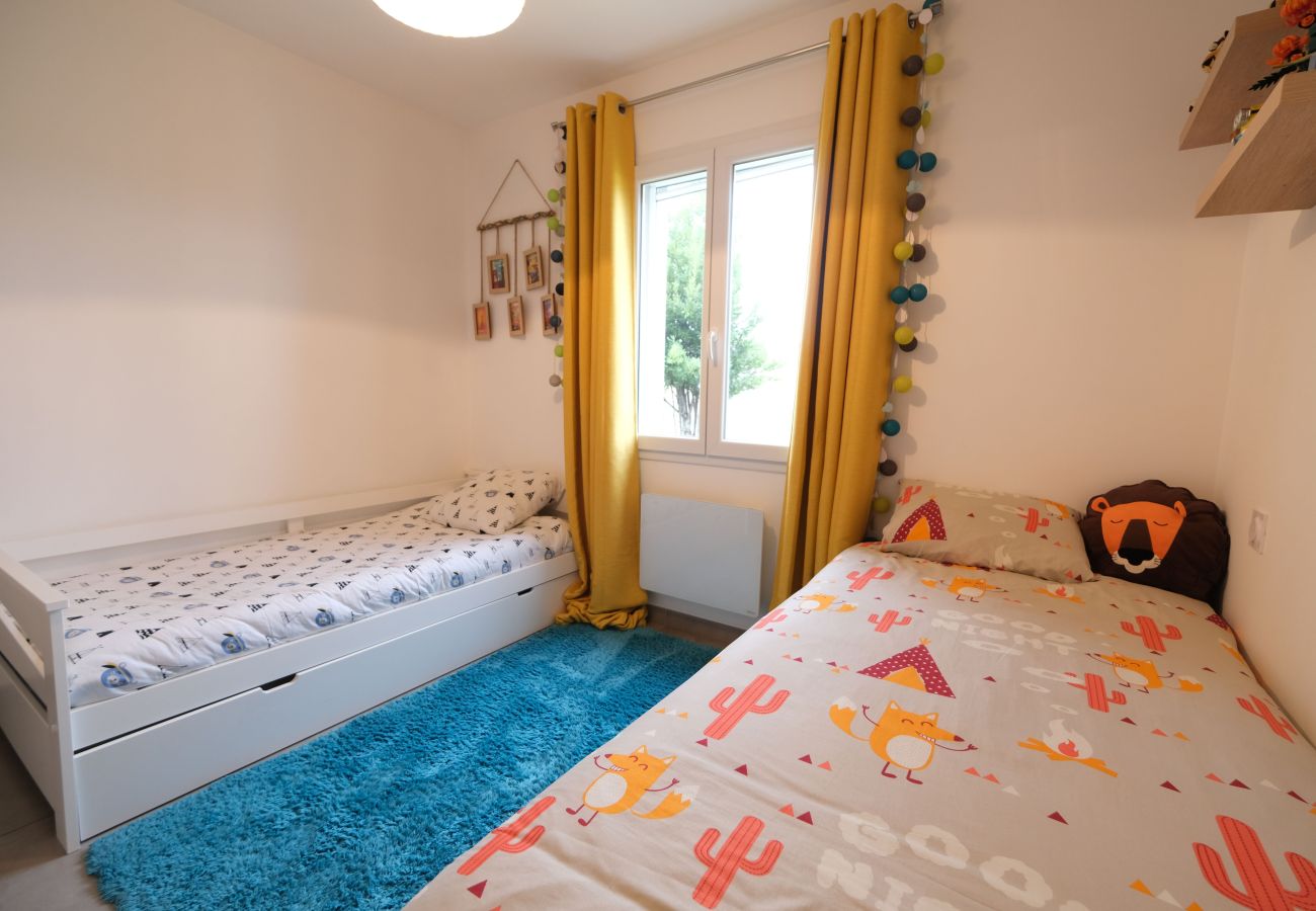 House in Plan-d´Orgon - Holiday rental with pool in the Alpilles for 6 people