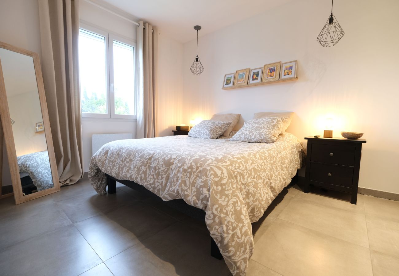 House in Plan-d´Orgon - Holiday rental with pool in the Alpilles for 6 people