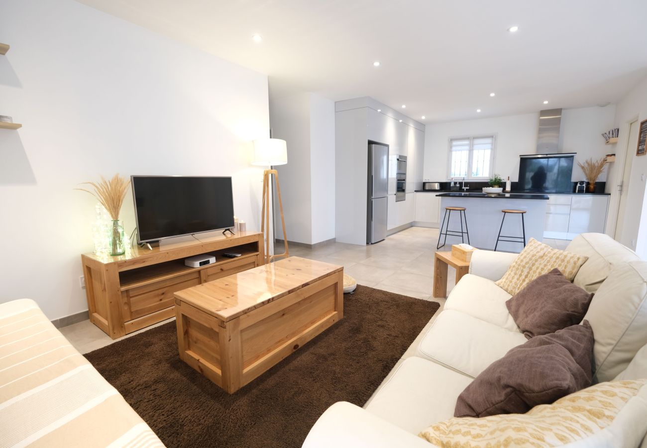 House in Plan-d´Orgon - Holiday rental with pool in the Alpilles for 6 people