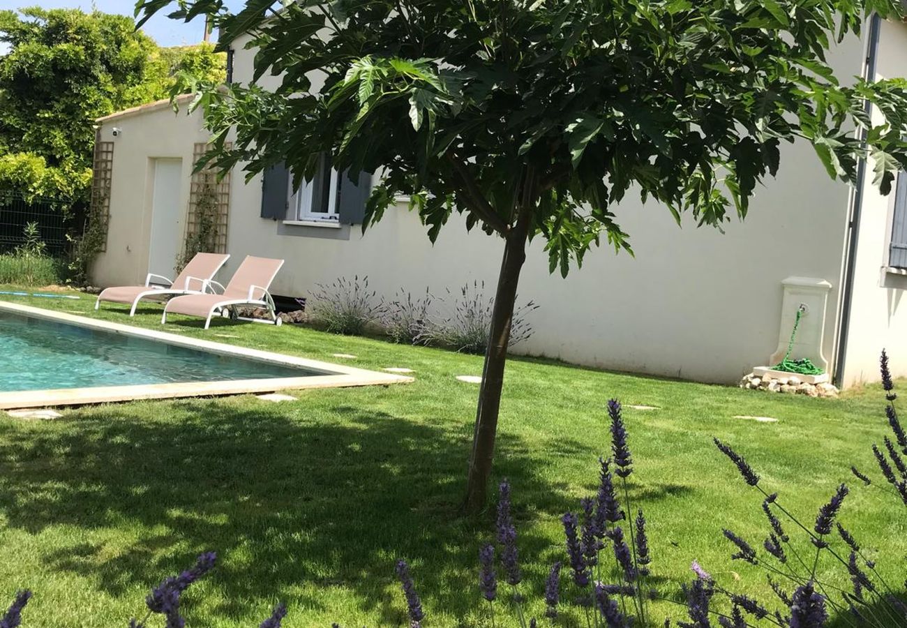 House in Plan-d´Orgon - Holiday rental with pool in the Alpilles for 6 people