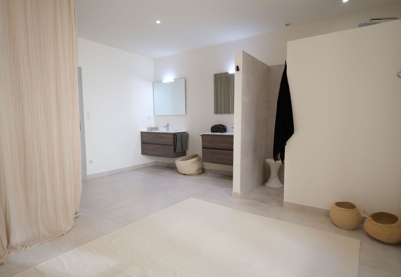 House in Mouriès - Heart of Paradise Mouriès Alpilles House pool 6 people