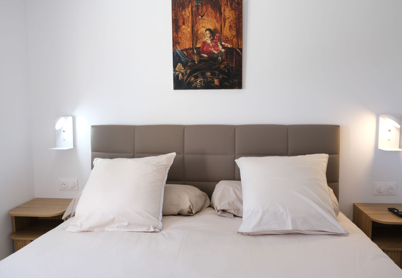 Villa in Saint Remy de Provence - Air-conditioned villa heated pool Alpilles view St-Rémy