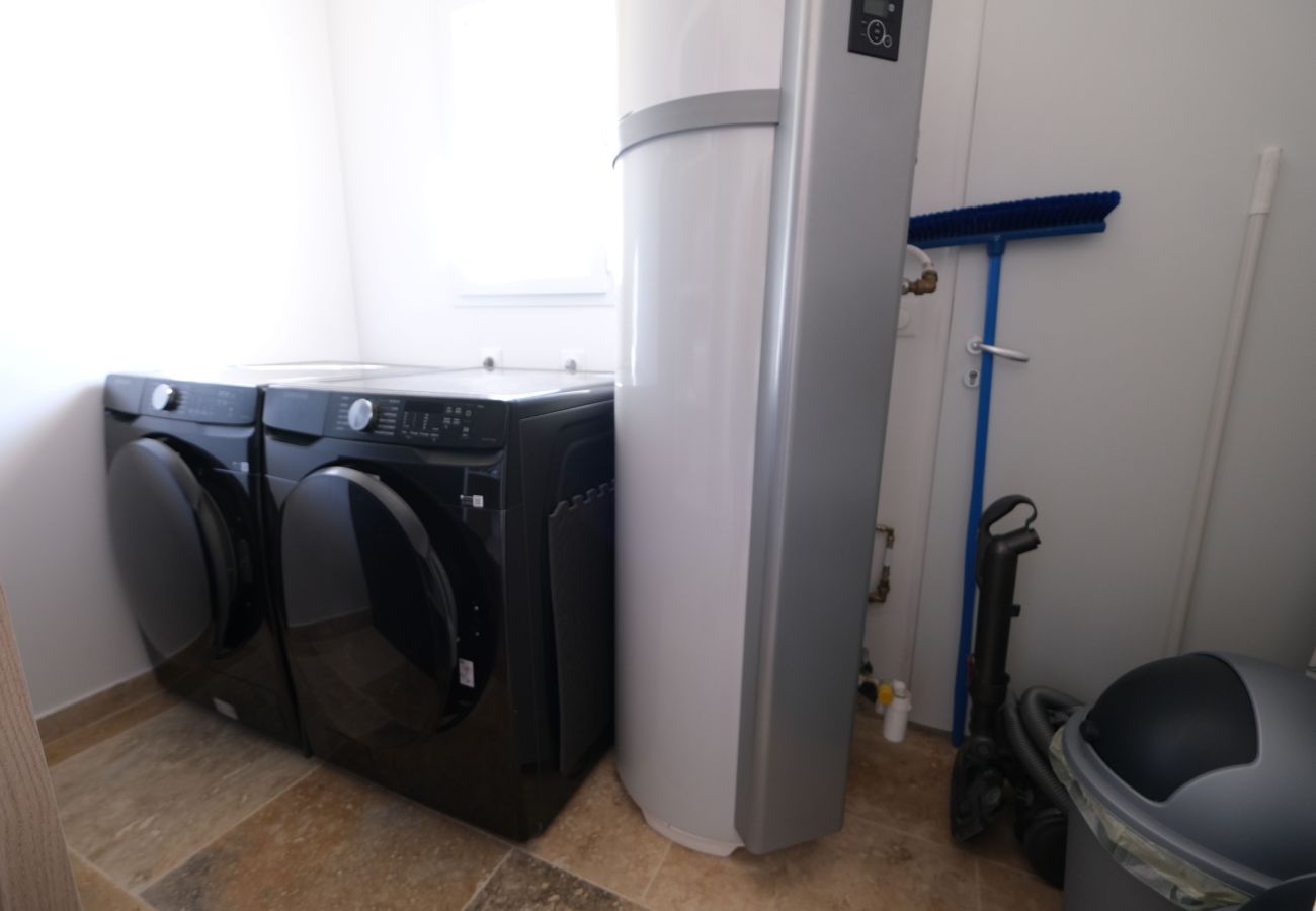 Villa in Saint Remy de Provence - Air-conditioned villa heated pool Alpilles view St-Rémy