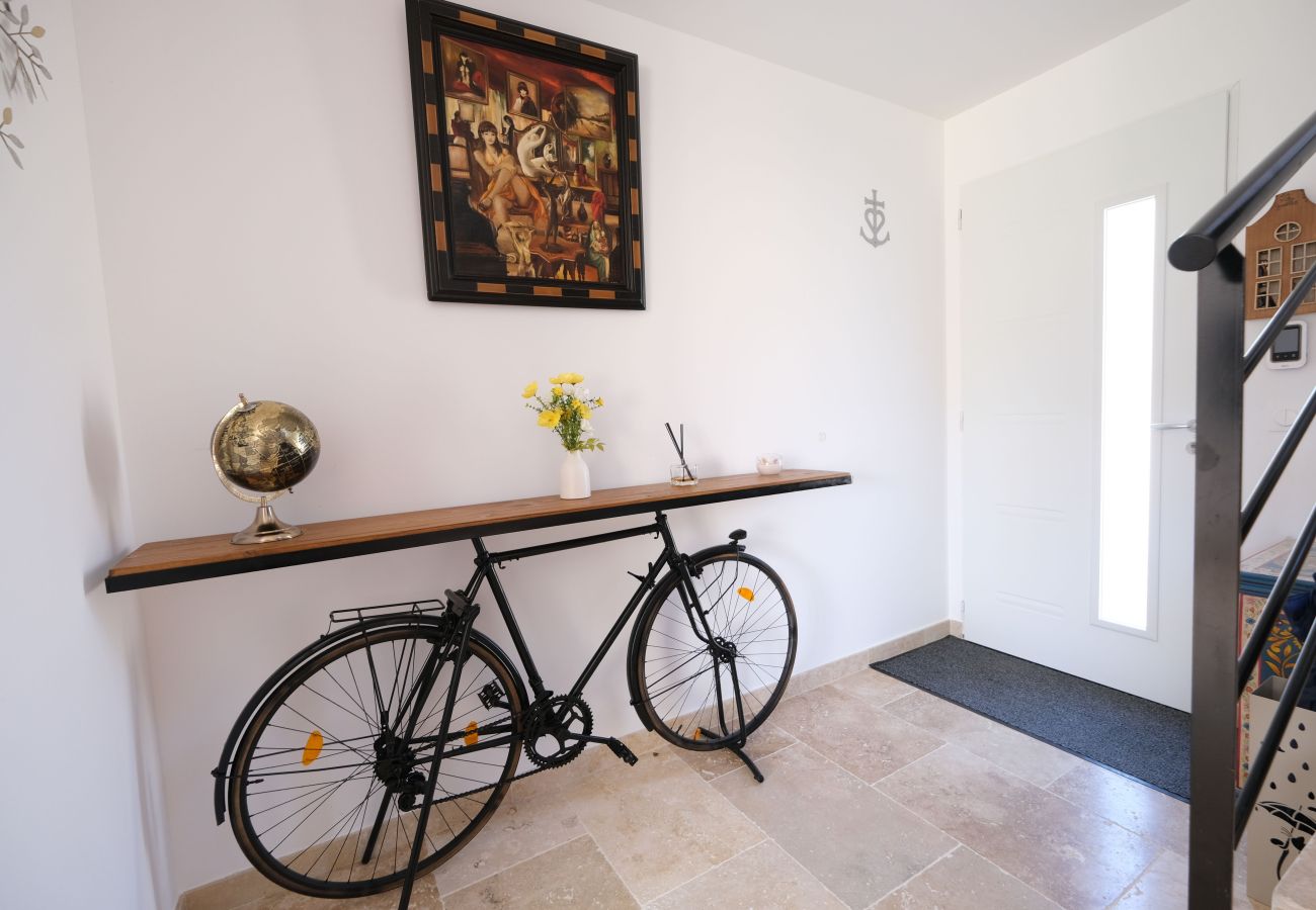 Villa in Saint Remy de Provence - Air-conditioned villa heated pool Alpilles view St-Rémy