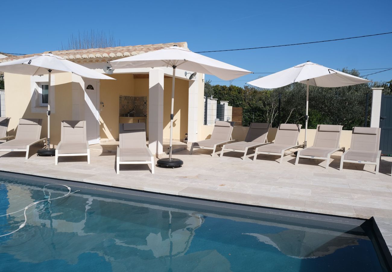 Villa in Saint Remy de Provence - Air-conditioned villa heated pool Alpilles view St-Rémy