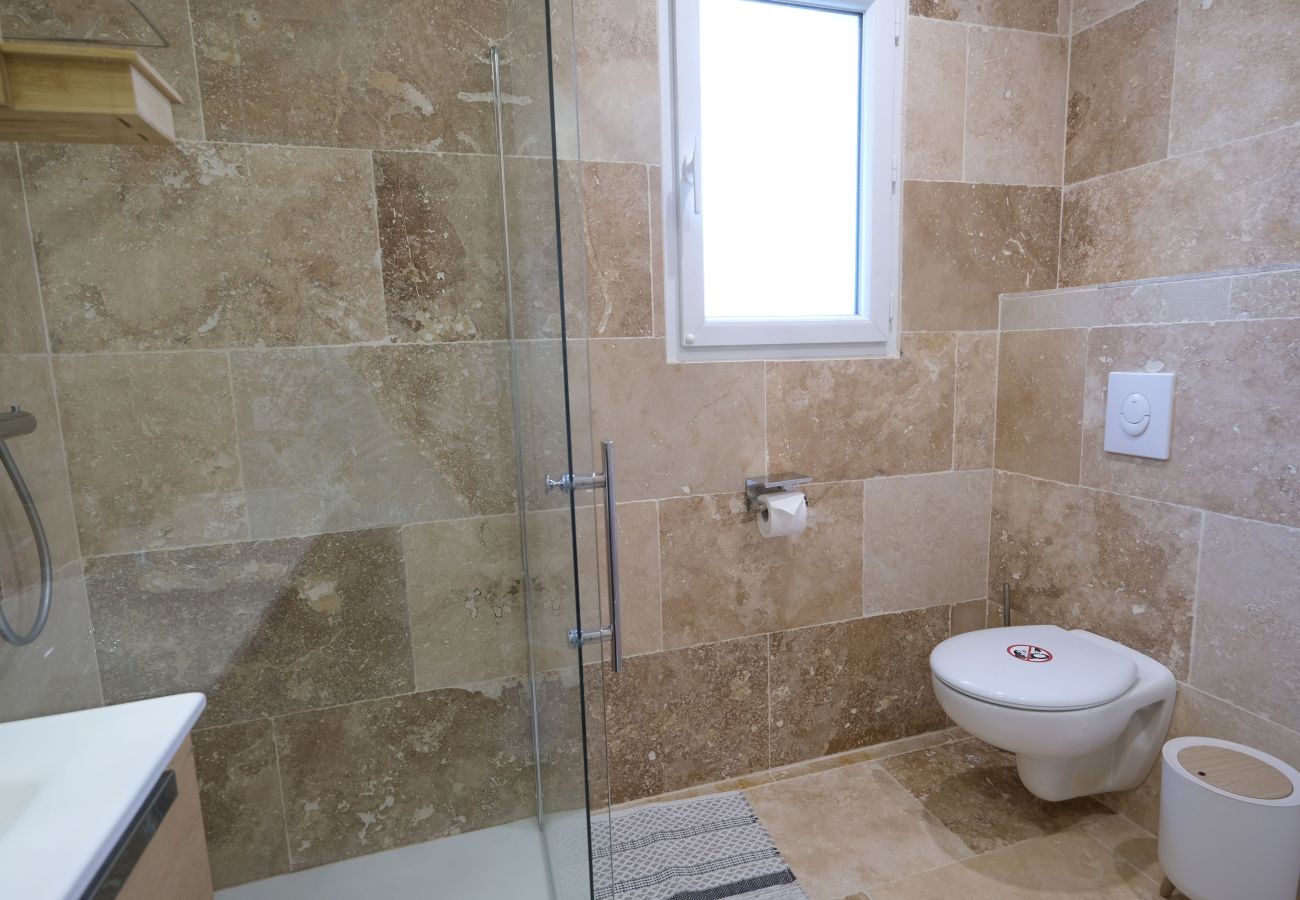 Villa in Saint Remy de Provence - Air-conditioned villa heated pool Alpilles view St-Rémy