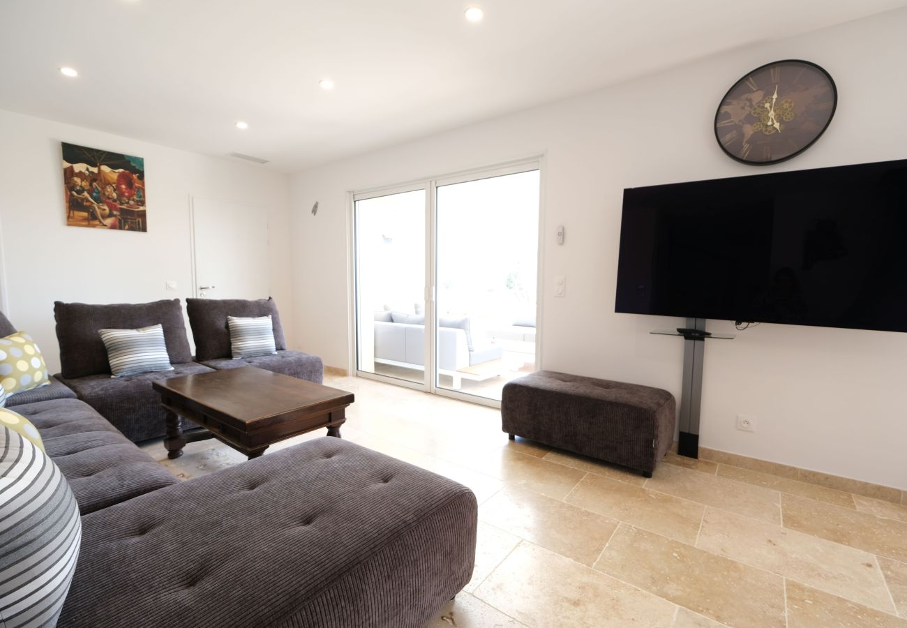 Villa in Saint Remy de Provence - Air-conditioned villa heated pool Alpilles view St-Rémy